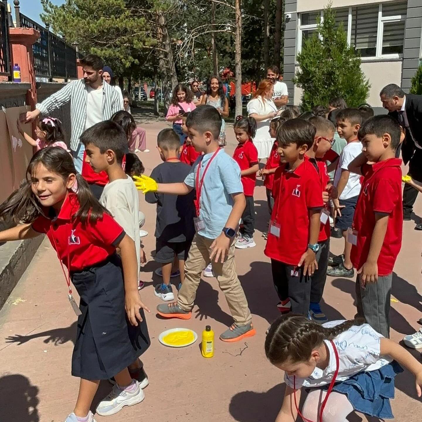 Kurumumuzdan Kareler