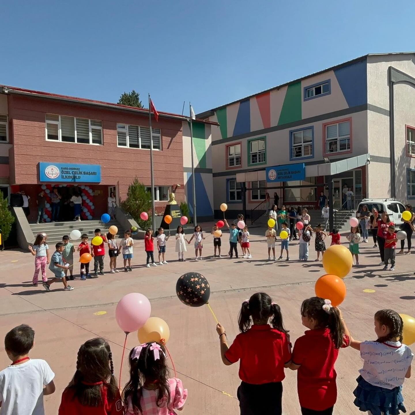 Kurumumuzdan Kareler